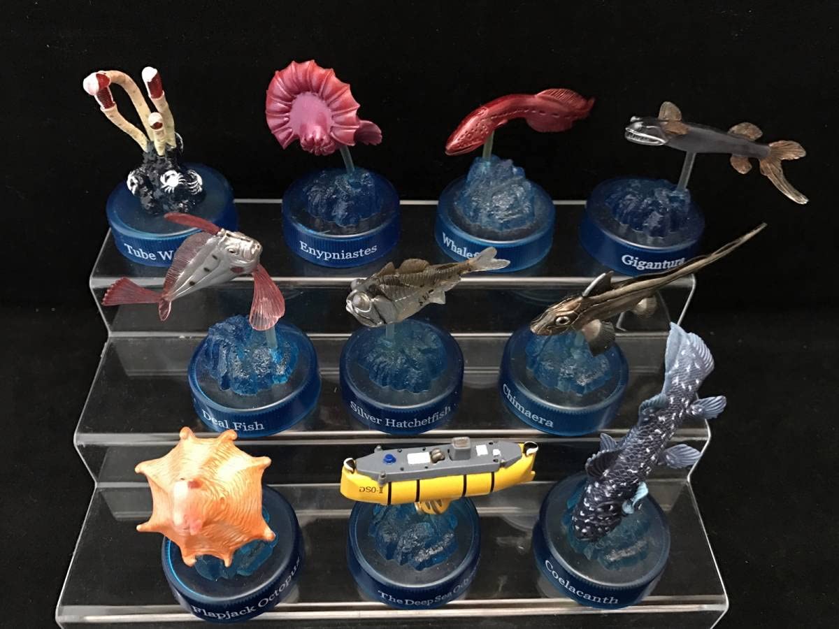 深海生物、深海探査艇、深海探査服 Amazon | 深海生物フィギュア 深海探査服&深海探査艇 5種セット